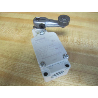 Yamatake 1LS1-J Limit Switch WRoller Lever - New No Box