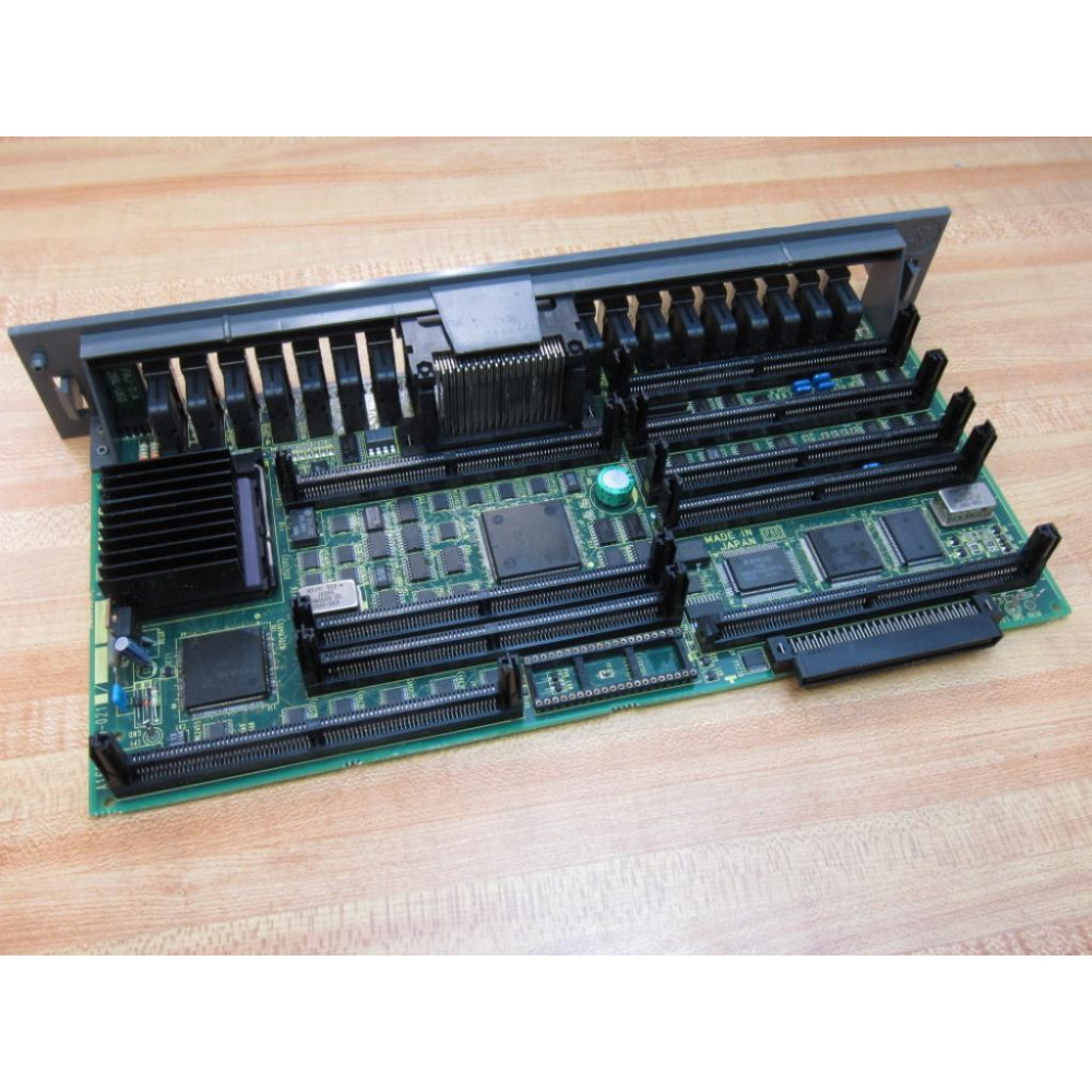 Fanuc A16B-3200-0210 Board A16B-3200-021004B - Used