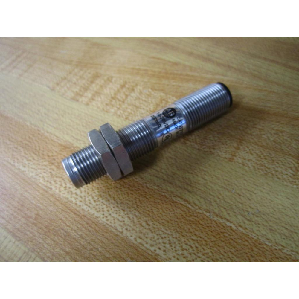 Allen Bradley 871TM-DH2NP12-D4 Proximity Sensor 871TMDH2NP12D4 - Used