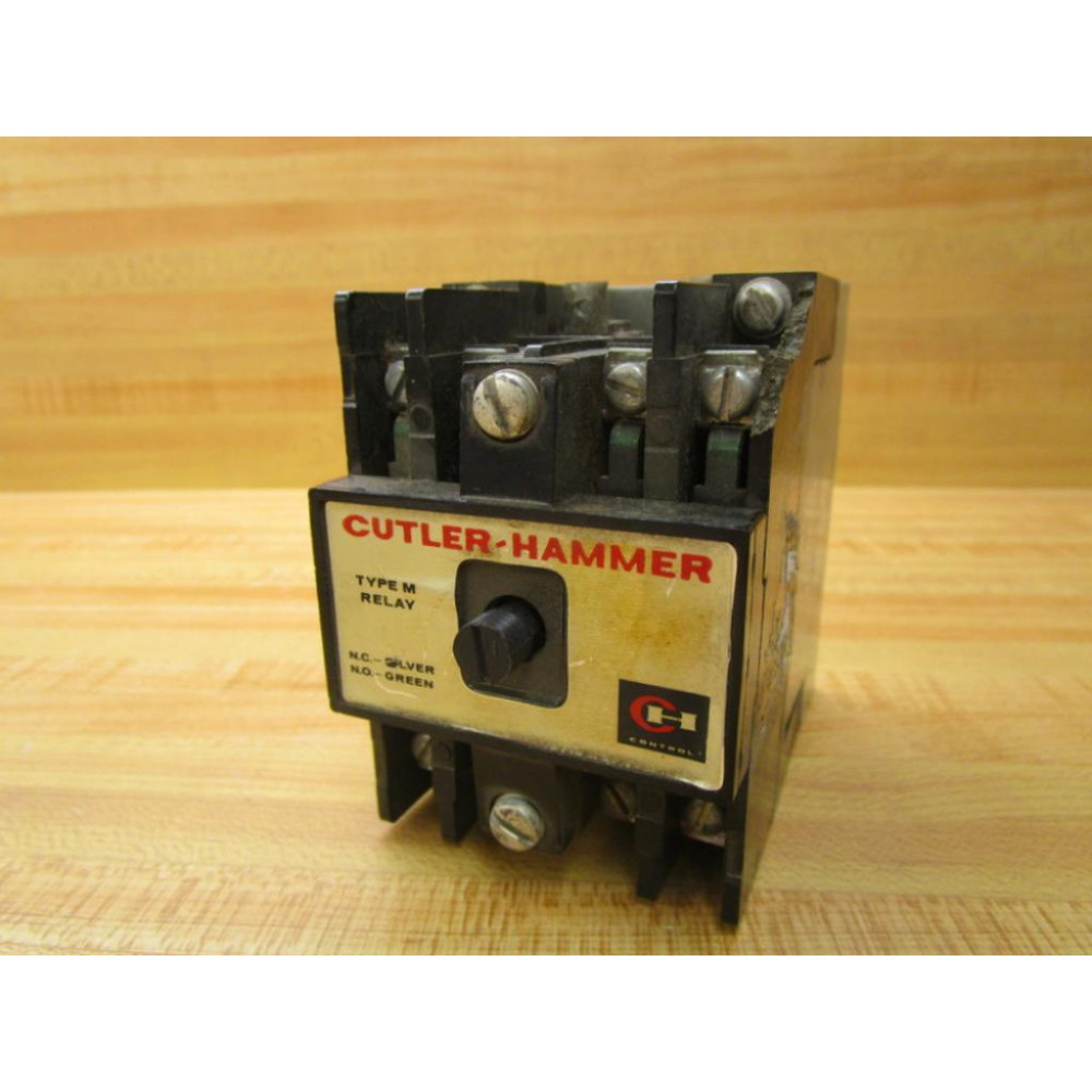 Cutler Hammer D23MB Eaton Type M Relay Cracked Housing - Used