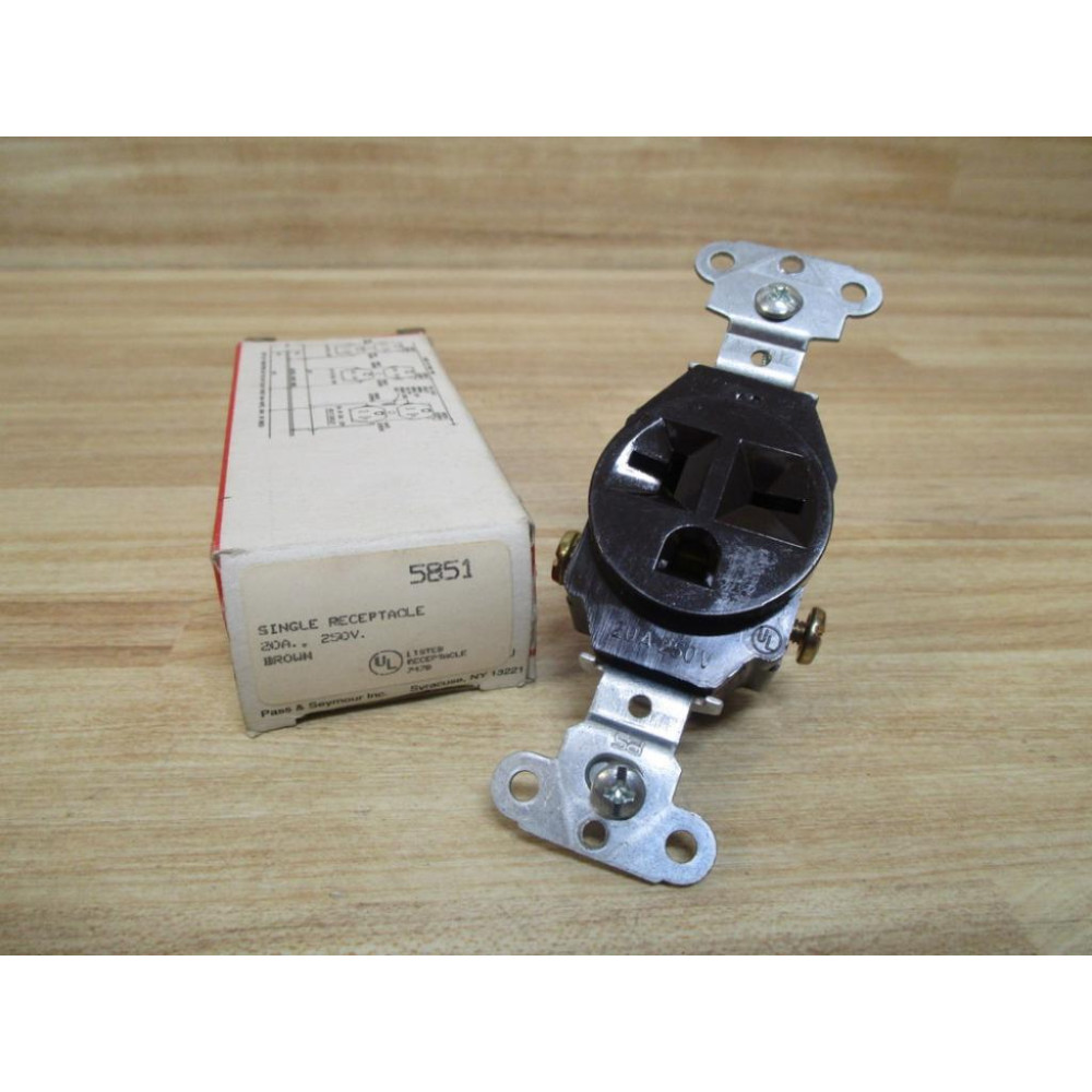 Pass & Seymour 5851 Single Receptacle 5851