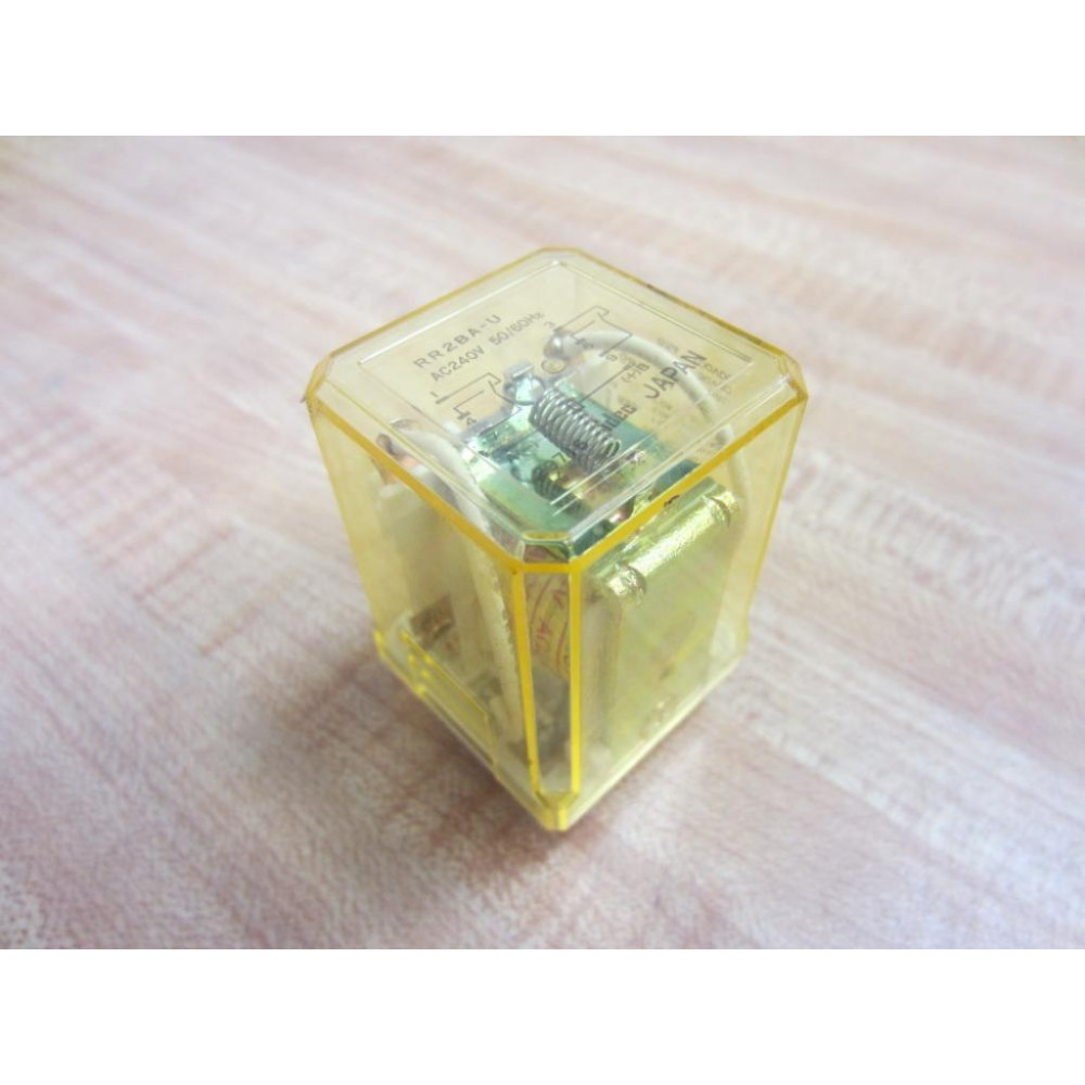 IDEC RR2BA-U-AC240V Relay RR2BA-U-240V AC - Used