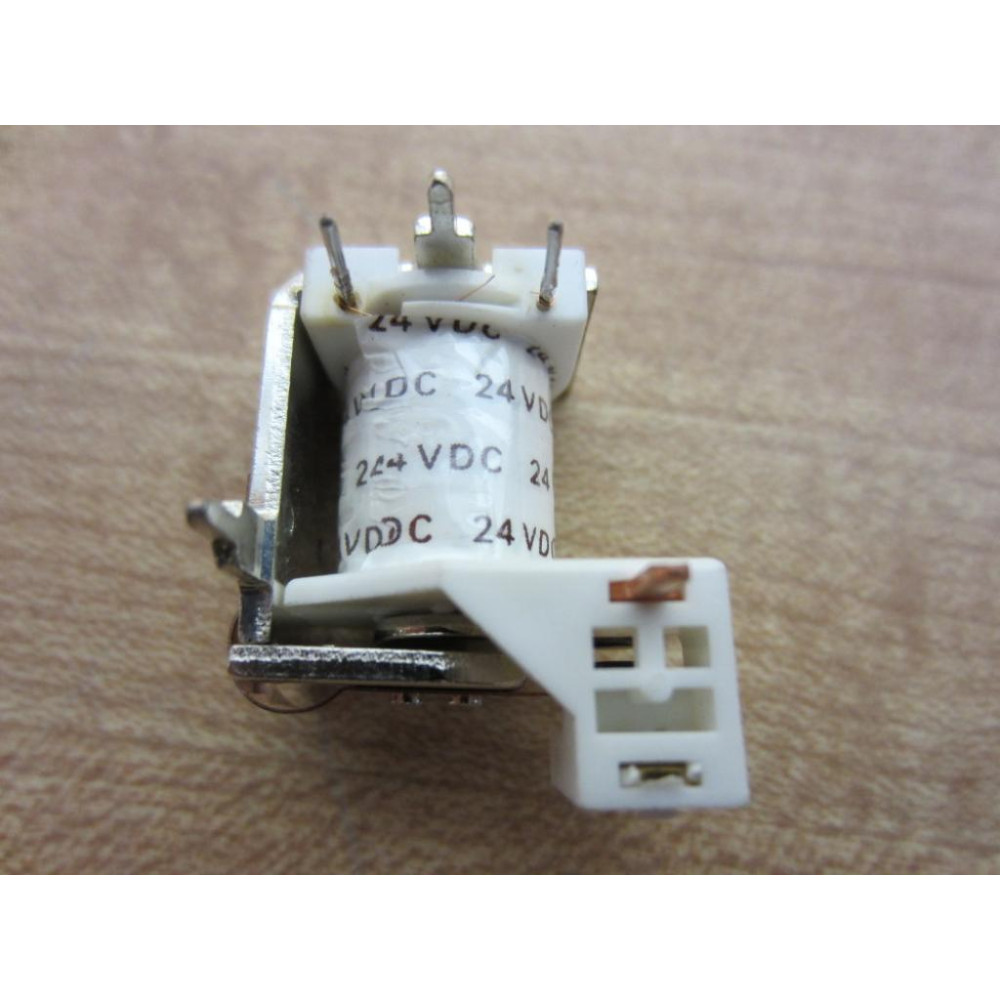 Omron G8P-1111P-US Relay G8P1111PUS 24VDC - New No Box