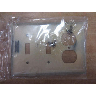 Mulberry 99543 3 Gang Duplex Receptacle Plate - New No Box
