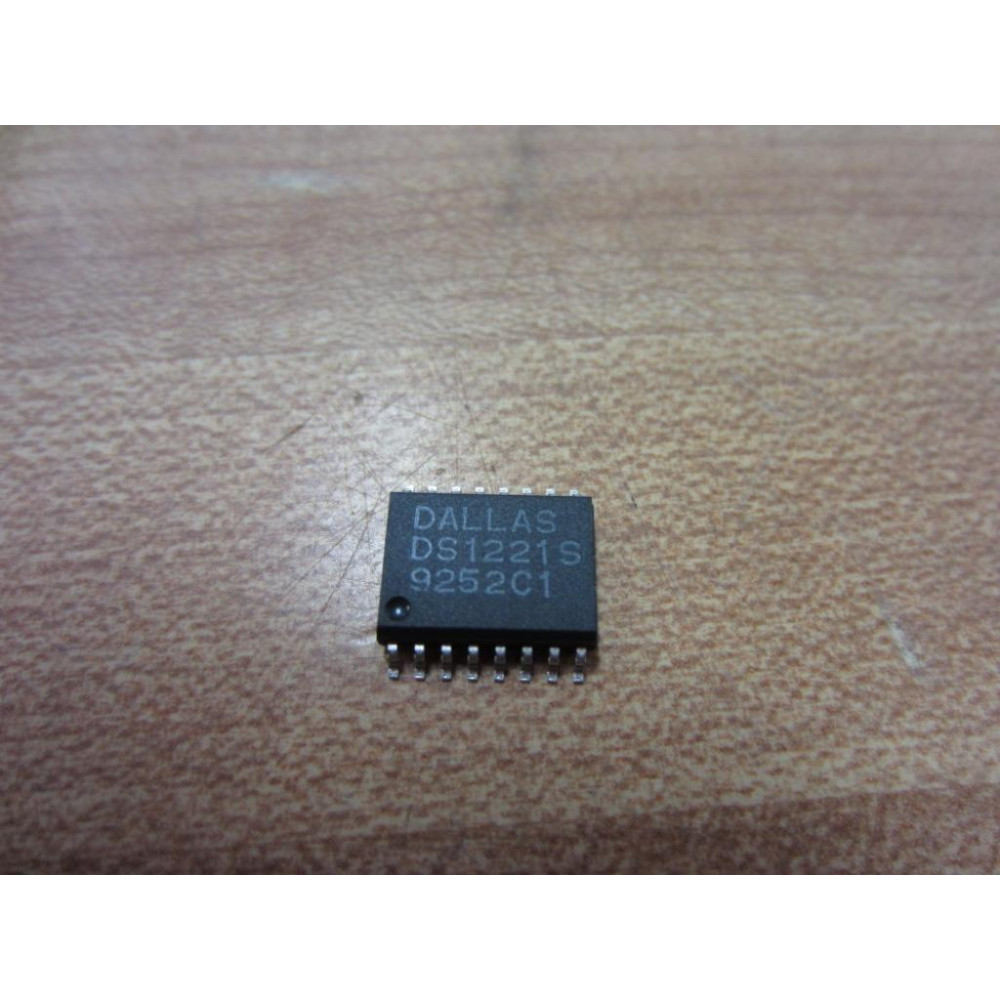 Dallas DS1221S IC ControllerDecoder 4 Bit 16 SOIC - New No Box