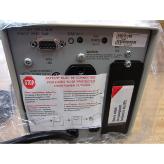 APC SU700NET Smart-UPS Uninterruptible Power Supply120V