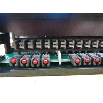 Schneider TSX-DST-1682 Module TSXDST1682 - Parts Only