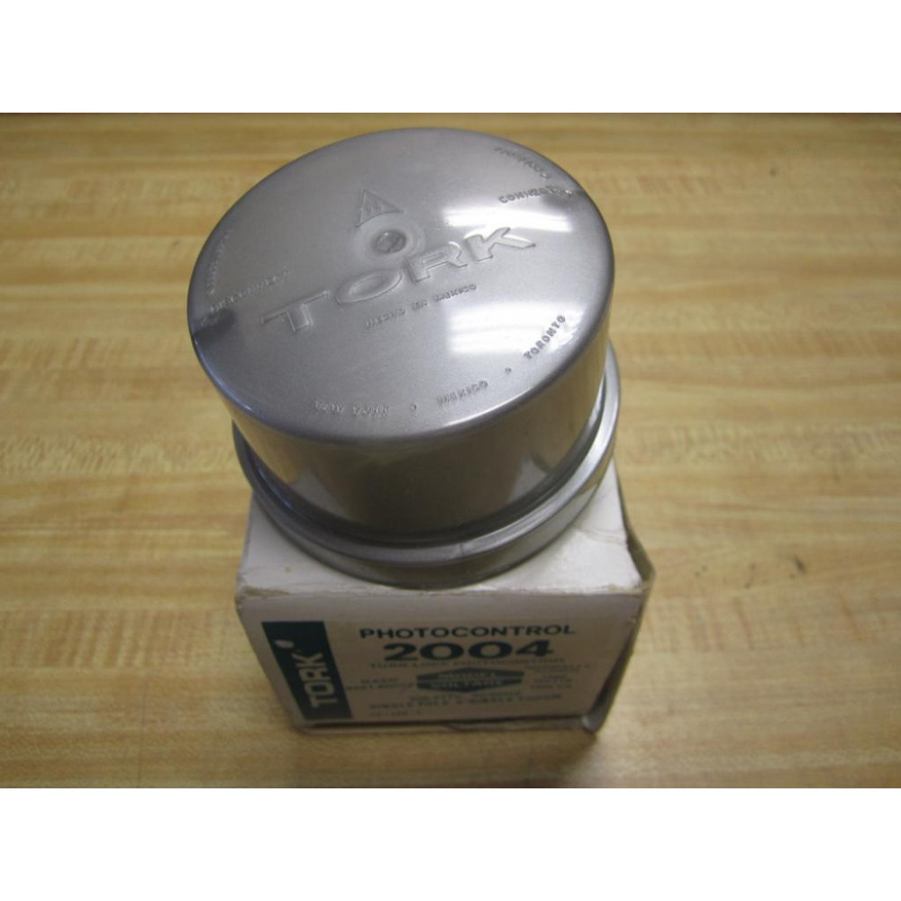 Tork 2004 Photocontrol Turn-Lock