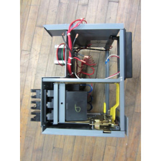 Square D HU100-3MC5 11298932-001.001 L-318 Disconnect Switch Series 1 - Used