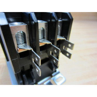 Cutler Hammer C25DNJ350B Contactor Definite Purpose 50A 3Pole Series D1