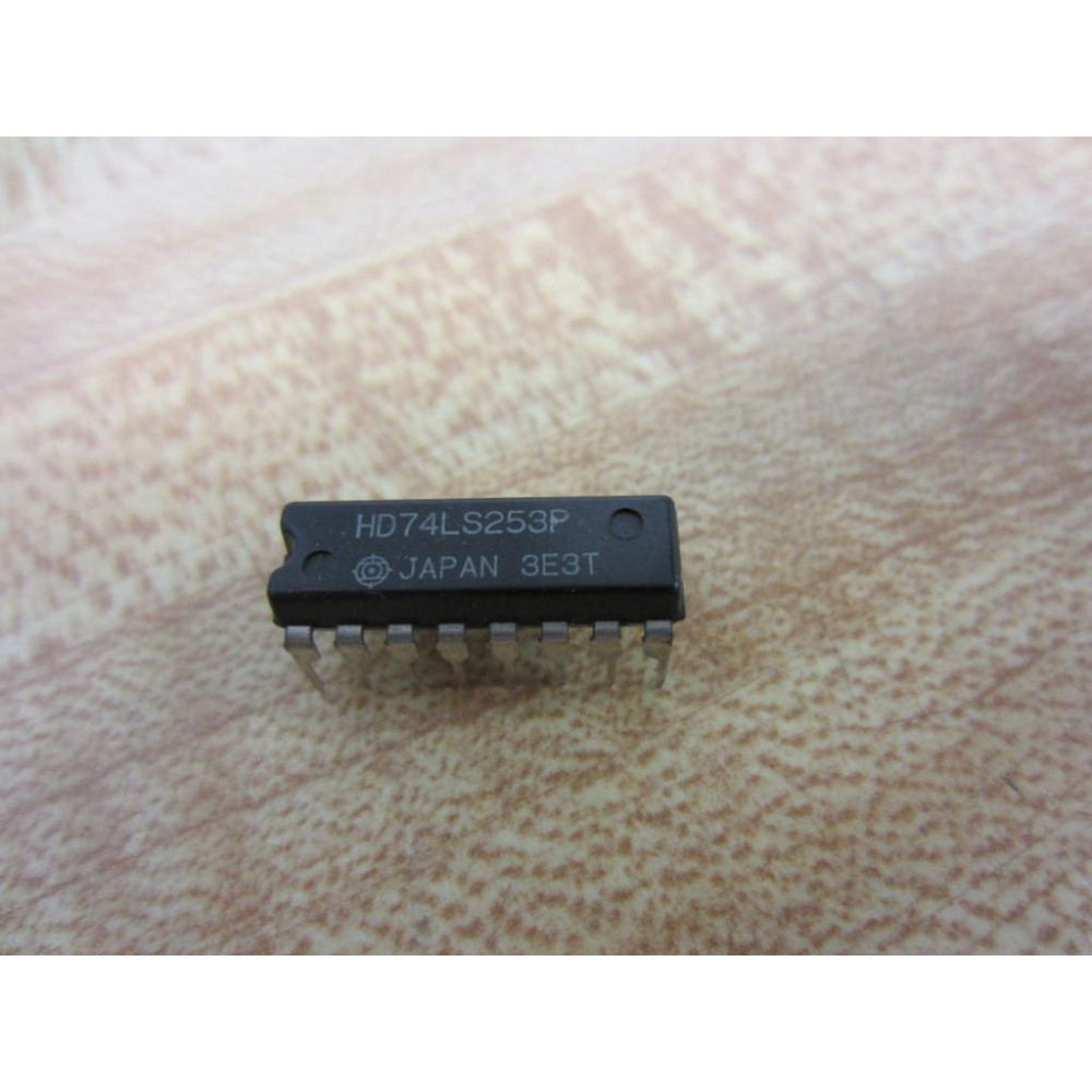 Hitachi HD74LS253P Integrated Circuit (Pack of 3)