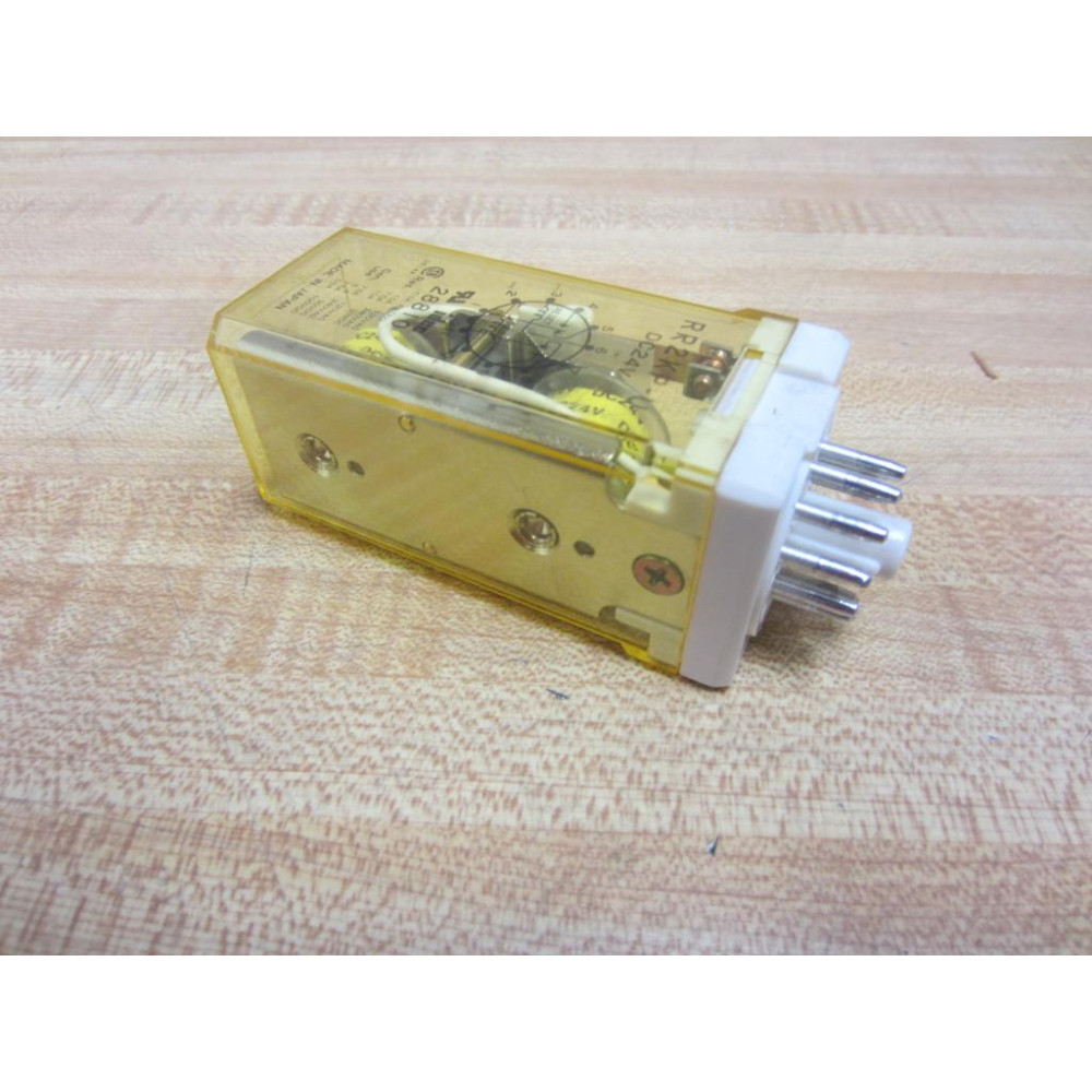 IDEC RR2KP-U DC24V Relay RR2KPU - New No Box