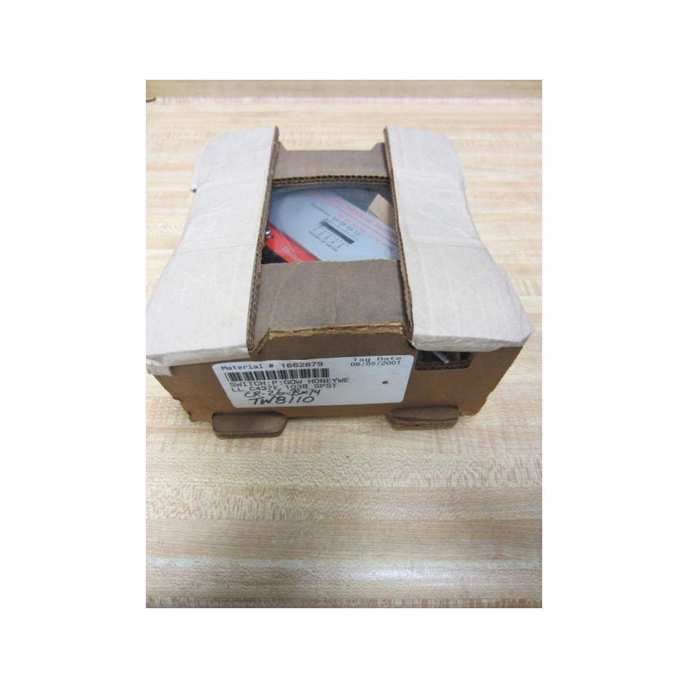 Honeywell C437E-1038 Gas Pressure Switch C437E1038