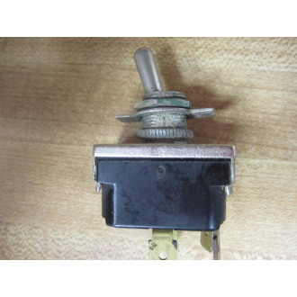 McGill 0121-00 Toggle Switch 012100 - Used