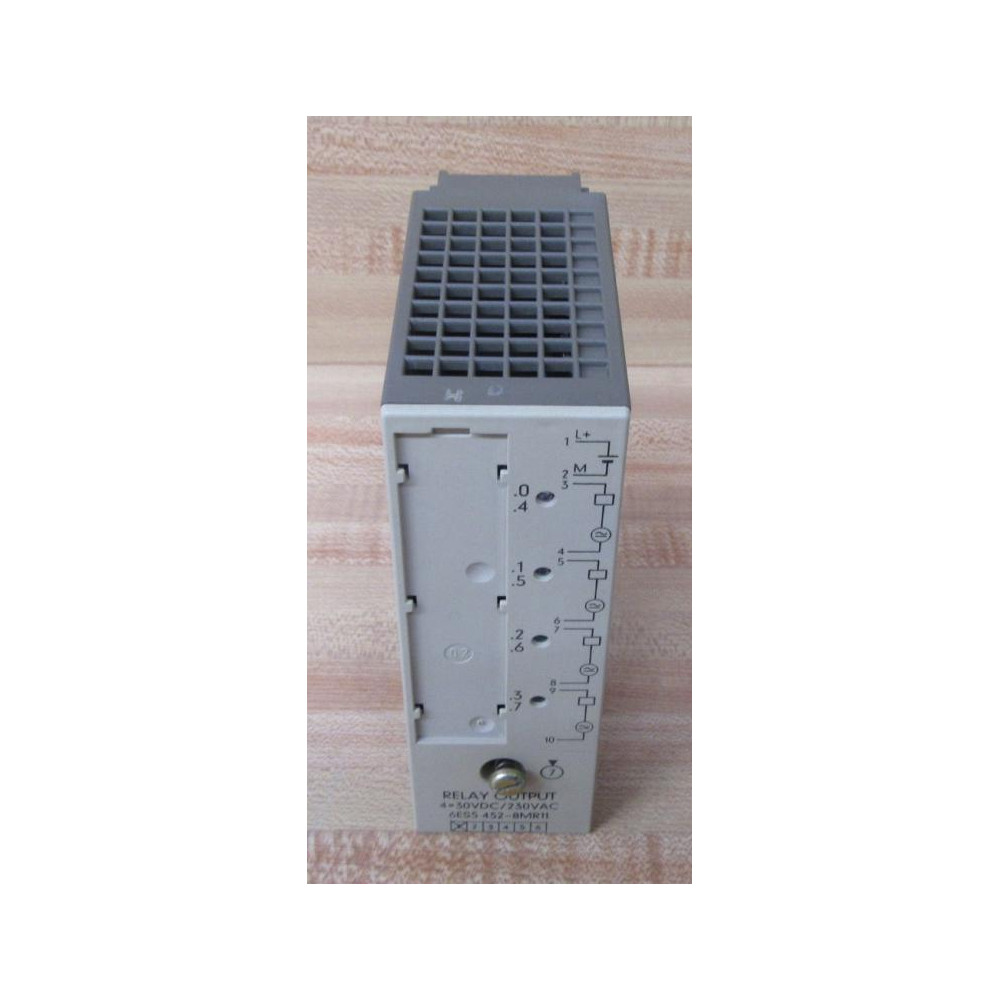 Siemens 6ES5-452-8MR11 Relay Output Module 6ES54528MR11 - Used