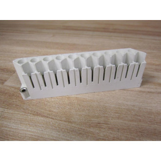 Schneider MA-8202-001 Terminal Block 10AMP 300V (Pack of 4) - Used