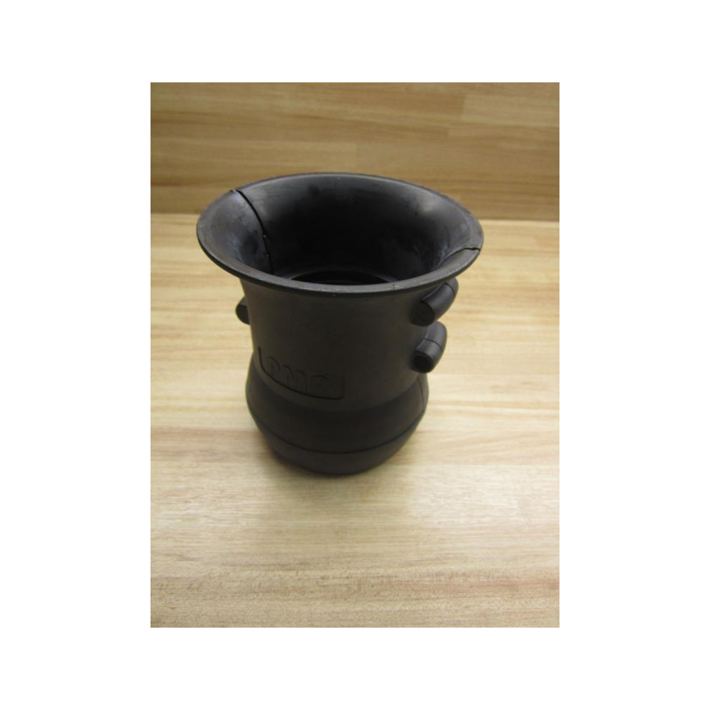 Moltec BKE-R70G Conduit Fitting - New No Box