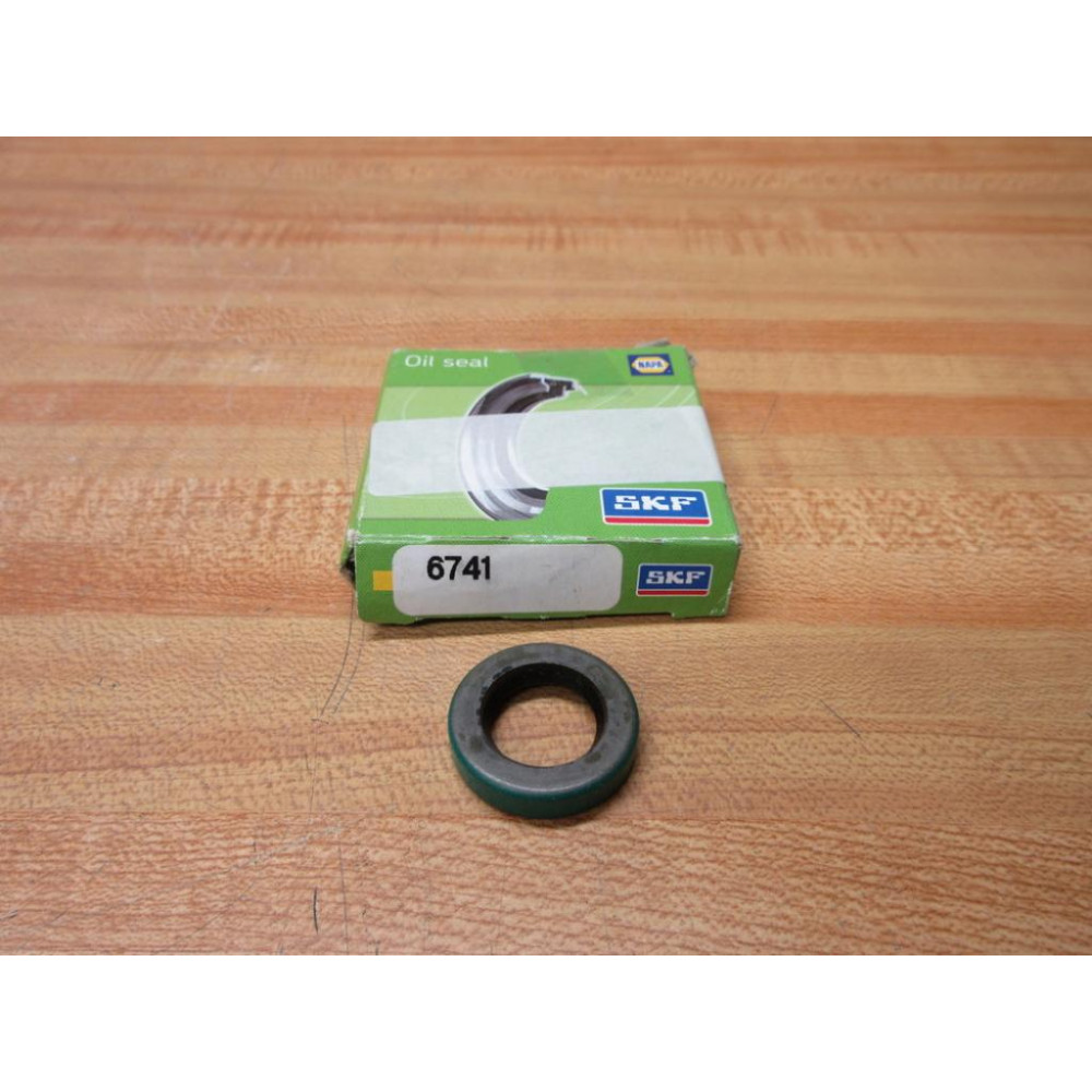 Chicago Rawhide 6741 SKF Oil Seal CR6741