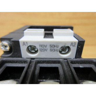 Siemens 3RT1034-1AK60 Power Contactor 3RT10341AK60 Chipped - New No Box