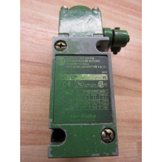 Allen Bradley 802T-DP Limit Switch 802TDP WHead & Roller Lever - Used