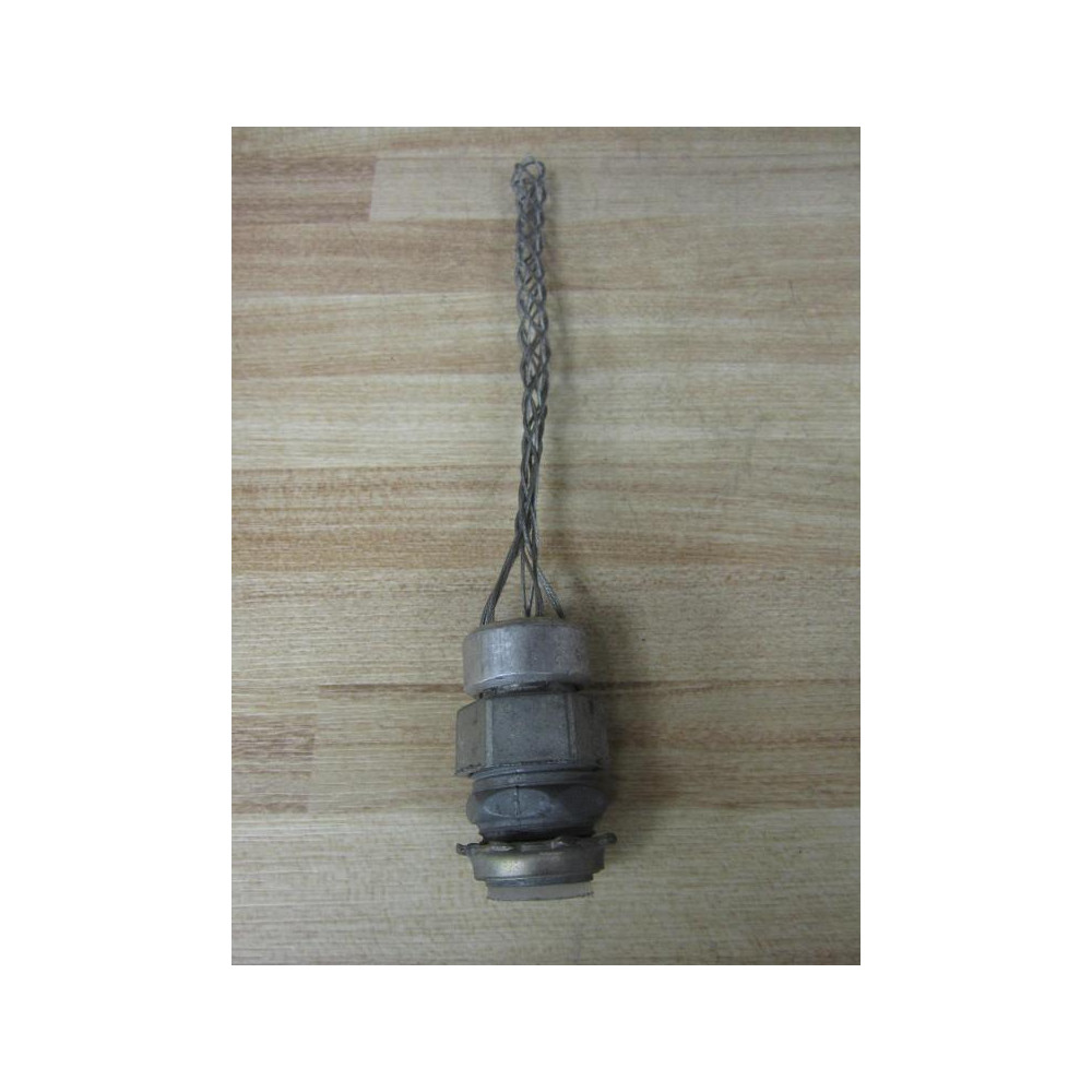Hubbell 36503 Strain Relief Cord Grip WNut - New No Box