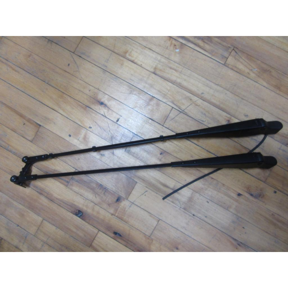 Hyster 1393493 Wiper Arm Hy-1393493