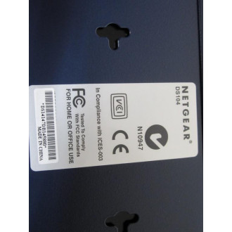 Net Gear DS104 Hub DS104NA 4 Port