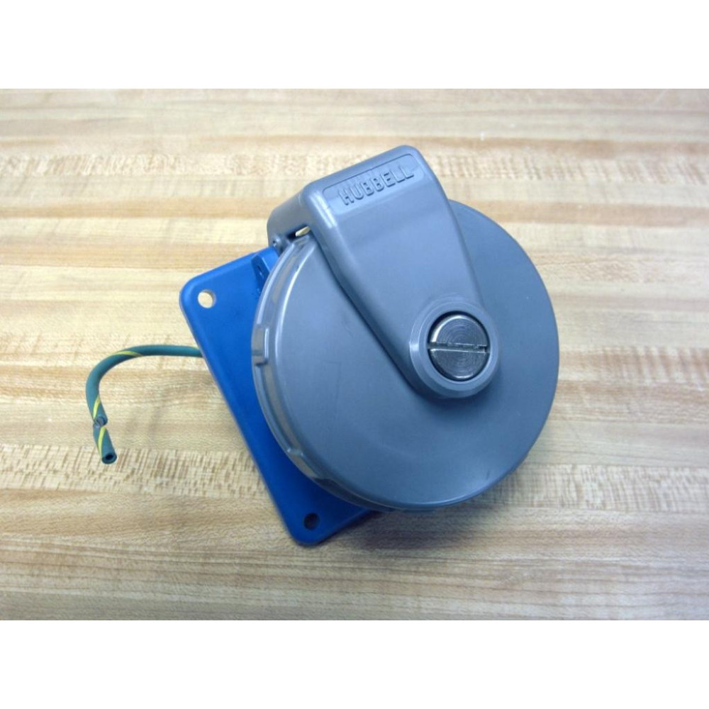 Hubbell 520R9W Watertight Receptacle - New No Box Hubbell 520R9W Watertight Receptacle - New No Box
