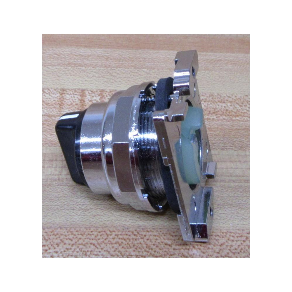Cutler Hammer 10250T1342 Selector Switch Cutler Hammer 10250T1342 Selector Switch