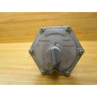 Honeywell V51720A1176-1 Pressure Regulator V5172A11761 - New No Box