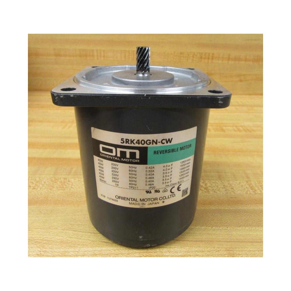 Oriental Motor 5RK40GN-CW Reversible Motor 5RK40GNCW Tested - Used