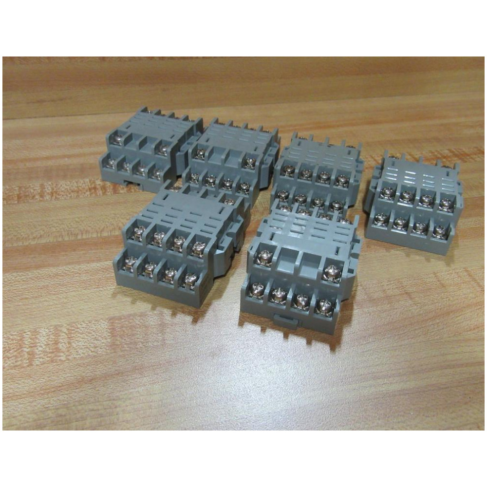 IDEC SH4B-05 Relay Socket  SH4B05 (Pack of 6) - New No Box