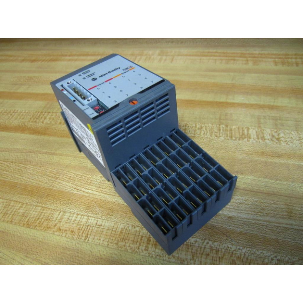 Allen Bradley 1734D-IA8XOA8S POINTblock IO Module 95722901 - New No Box