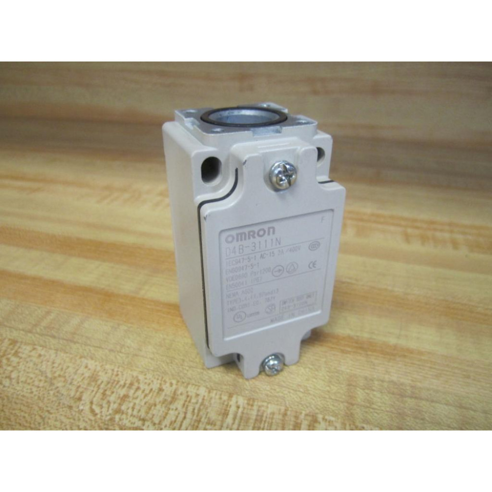 Omron D4B-3111N Limit Switch D4B3111N - New No Box