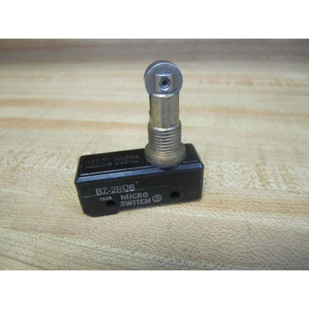 Honeywell BZE6-2RQ8 Limit Switch BZE62RQ8 WO Base - New No Box
