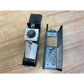 Honeywell T6054A Line Voltage Thermostat - Used