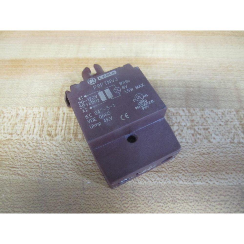 General Electric P9PTNVJ Lamp Module WO Bulb - Used