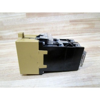 Allen Bradley 700-P800A1 Control Relay 700P800A1 Series D - Used