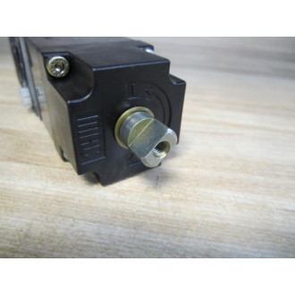 Mac Valve PR82A-GACA Pressure Regulator PR82AGACA WO Cap - Used