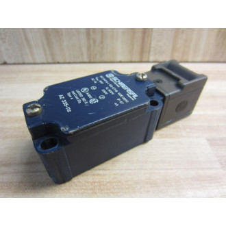 Schmersal AZ-335-11Z Limit Switch AZ33511Z - Used