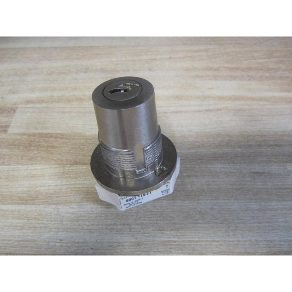 Allen Bradley 800T-J631 Key Operated Selector Switch 800TJ631 WO Key - Used