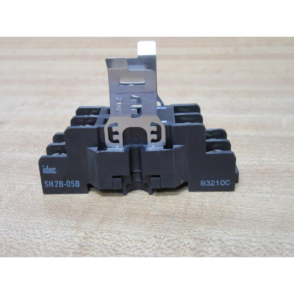 IDEC SH2B-05B Relay Socket SH2B05B (Pack of 2) - Used