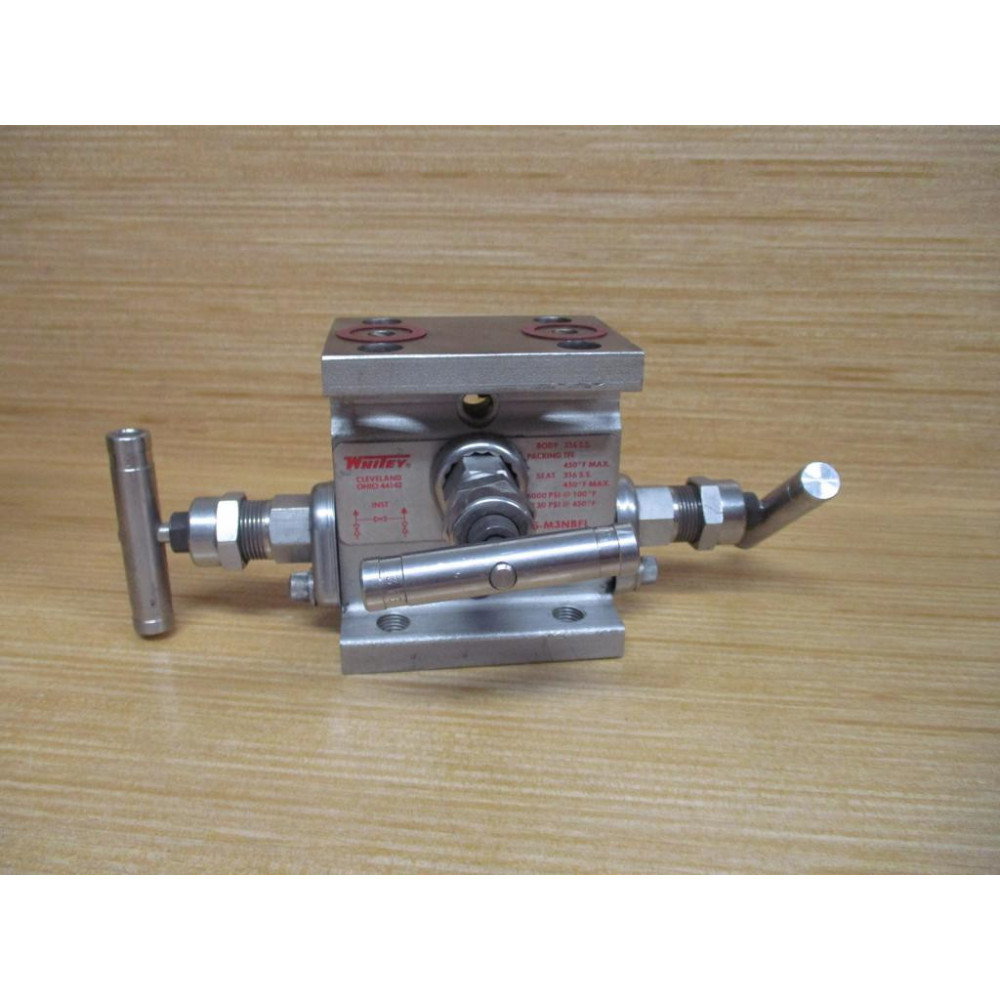 Whitey SS-M3NBFL Swagelok Manifold Valve SSM3NBFL - Used