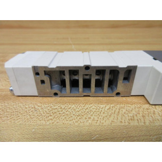 SMC VQC4200-51 Solenoid Valve VQC420051 - New No Box