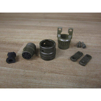 Amphenol PT06A-10-6S SR Circular Connector Plug U71-150752-06S