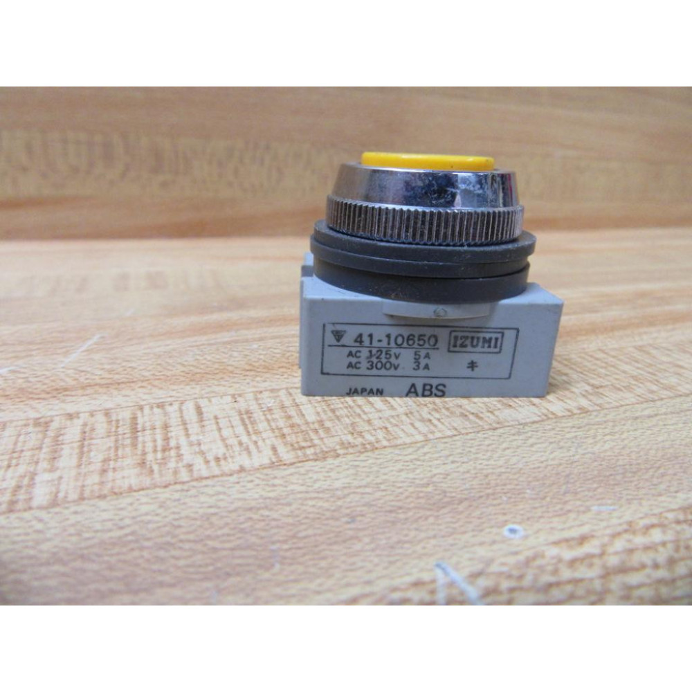 IDEC 41-10650 Izumi Push Button ABS Yellow - Used