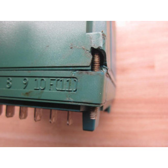 Honeywell RM7800-G-1018 Relay Module Cracked Housing - Used