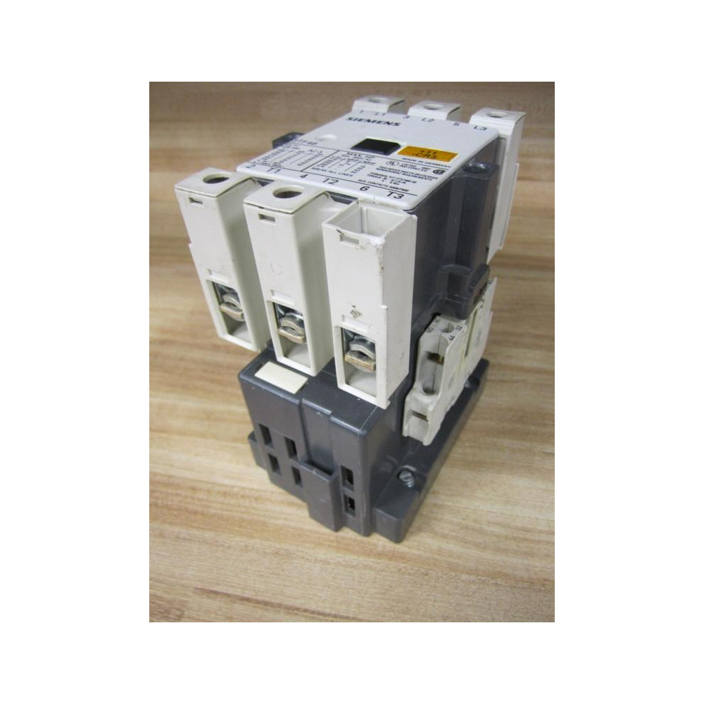 Siemens 3TF4622-0AJ1 Contactor 3TF46220AJ1 Broken Terminal Cover On Top - Used