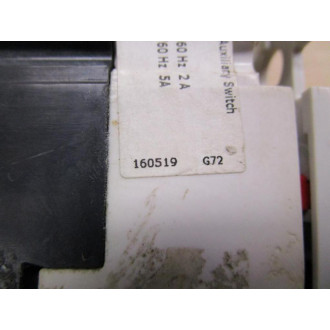 Siemens HEG3B025 Circuit Breaker HEG3B025L Missing Lugs - Used
