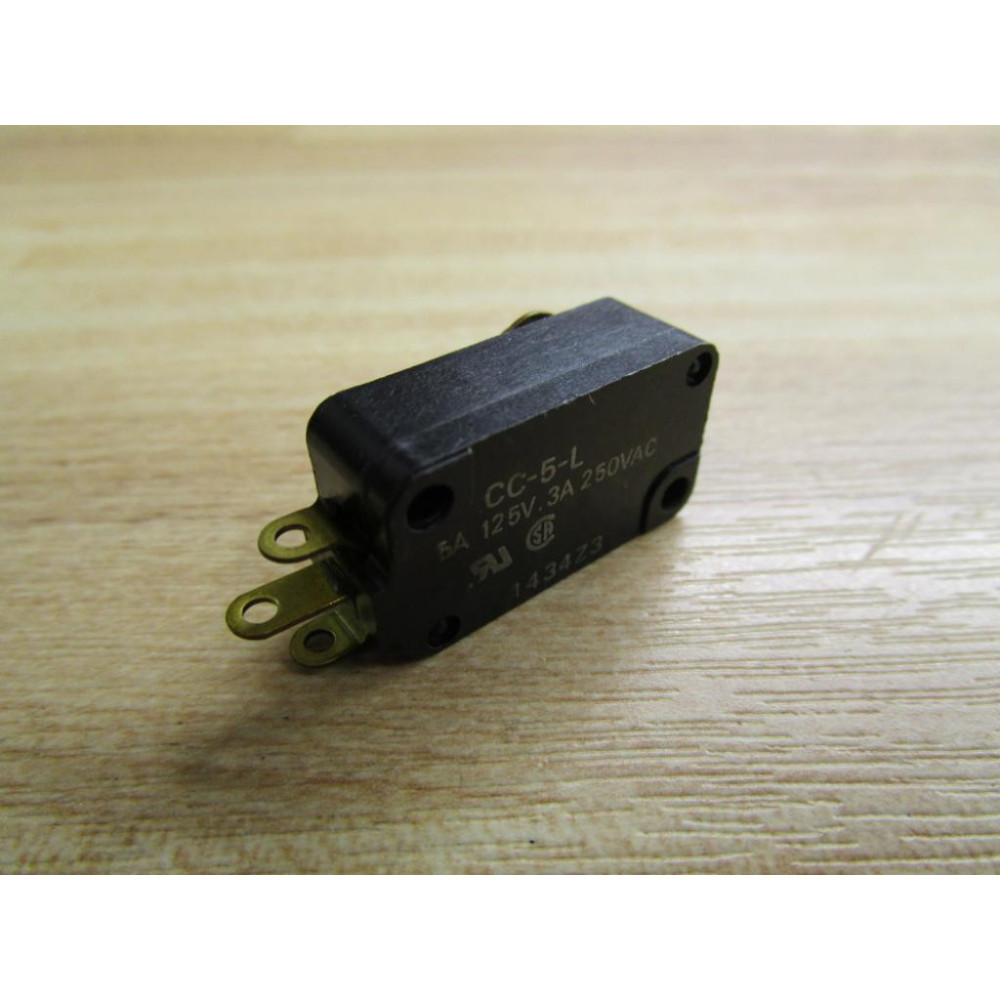 Omron CC-5-L Switch - New No Box